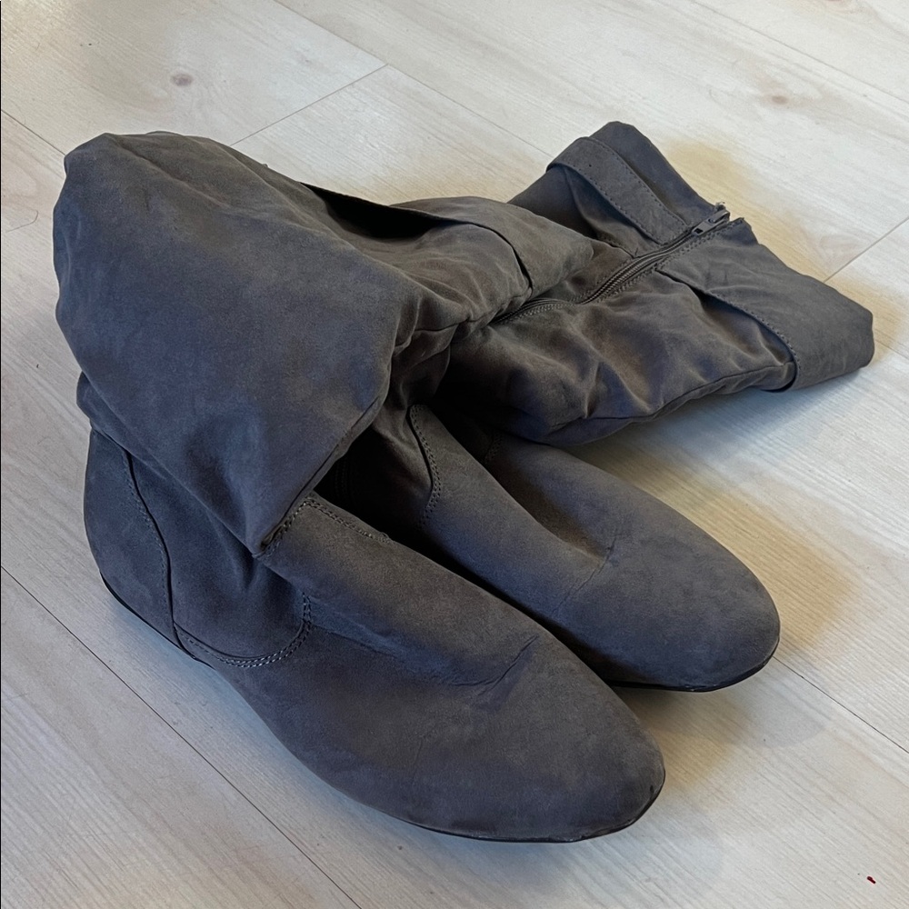 Women's Stylish Gray Boots